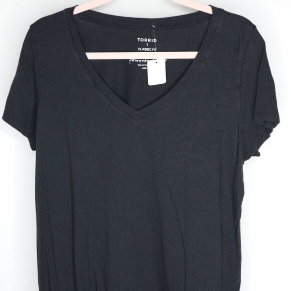 Torrid T-Shirt - Picture 1 of 3